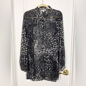 CAbi Sheer Printed Button Front Long Sleeve Tunic Blouse Black White XL